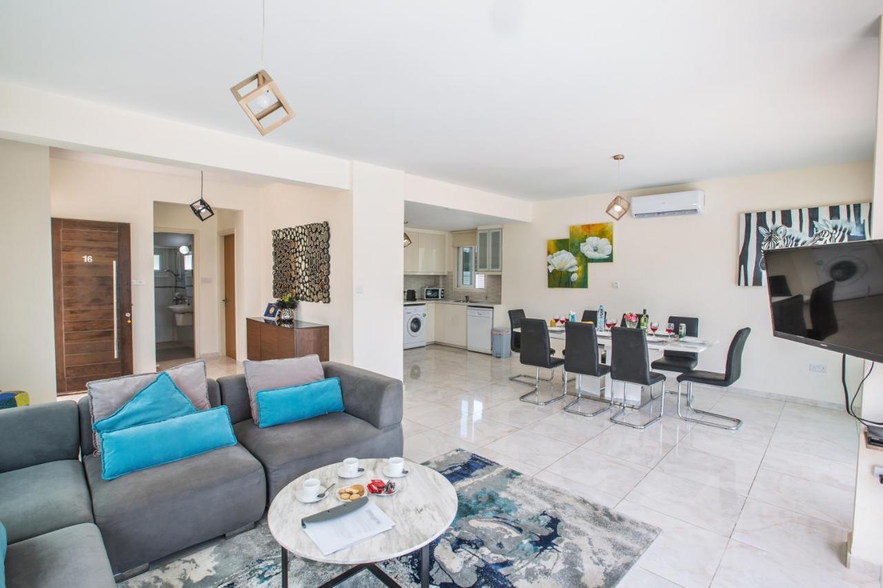 Shaye Front Line Villa بروتاراس المظهر الخارجي الصورة